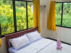 Отель Luna Oslob Travellers Inn  Oslob